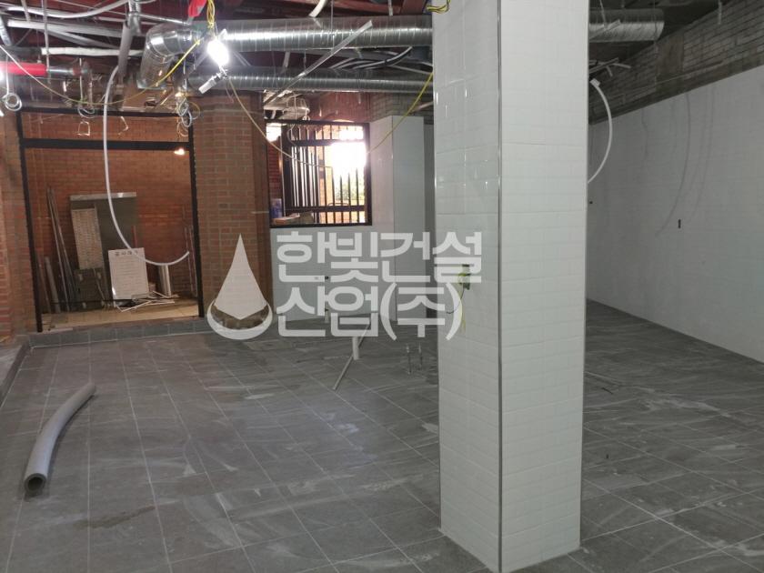 2000769928_DjQSJLOs_25270db8afc7821f76ae7f3b4e3da46c2a5950c2.jpg 이미지크게보기