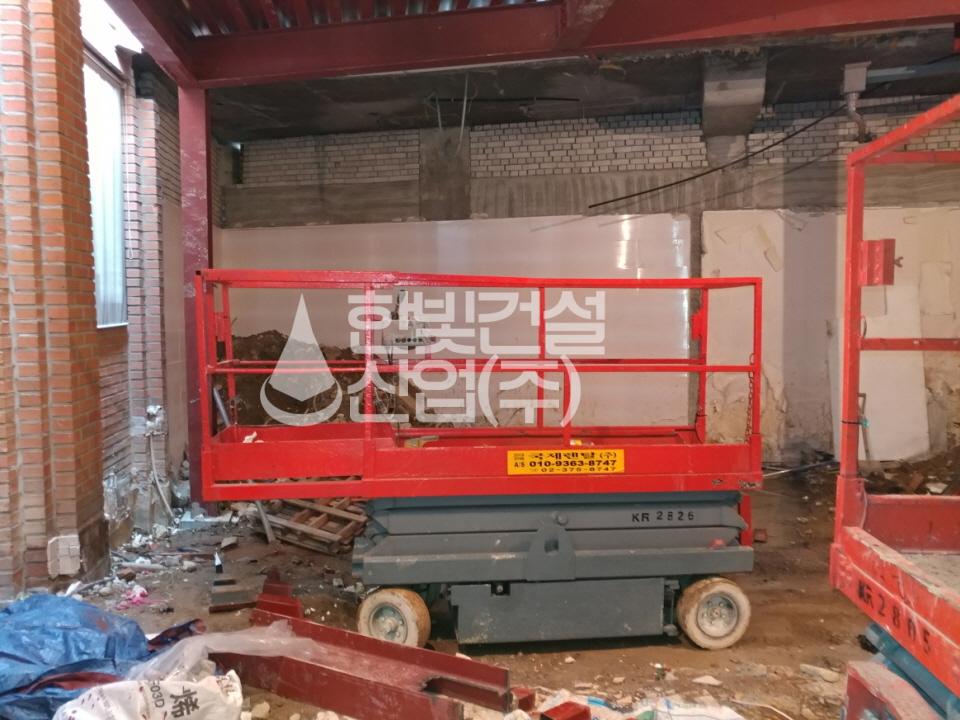 2000769928_HmTuerjv_855e1b9dacc0fa00429d8ec67352d38424fdd514.jpg 이미지크게보기