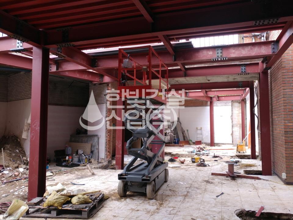 2000769928_PYNkRhpW_9f1ea459f570abb1f6d222411204d949a5dabf63.jpg 이미지크게보기