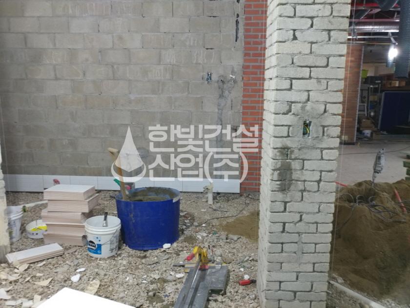 2000769928_WHaS60Ae_fad13f040174139f05b41d76d0aa6758ba8503de.jpg 이미지크게보기