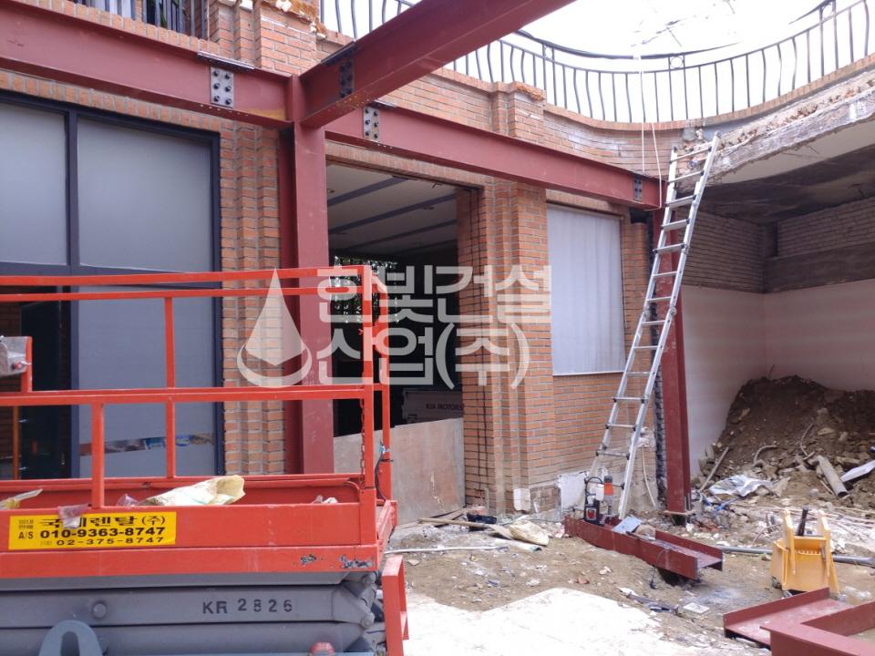 2000769928_ab81yZAM_20daf346f957cb4eed5863f0173635cc2bc738cb.jpg 이미지크게보기