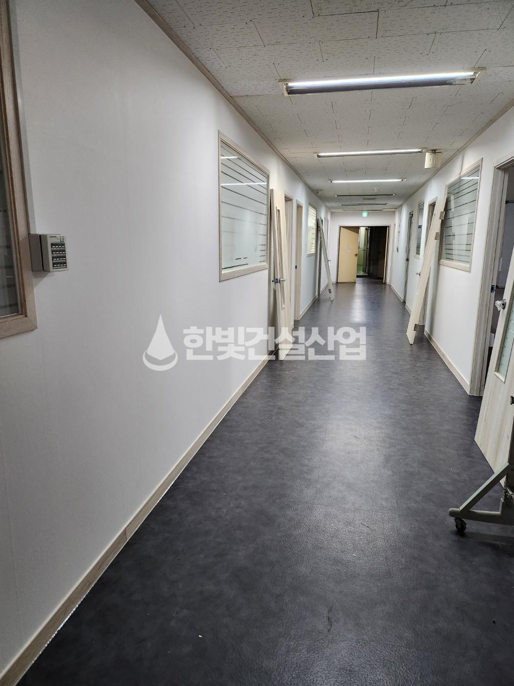 /user/h/hanbit/editor/2308/c56c6aef4828a5d64b9448c5146f895e_1691217194_0582.jpg 이미지크게보기