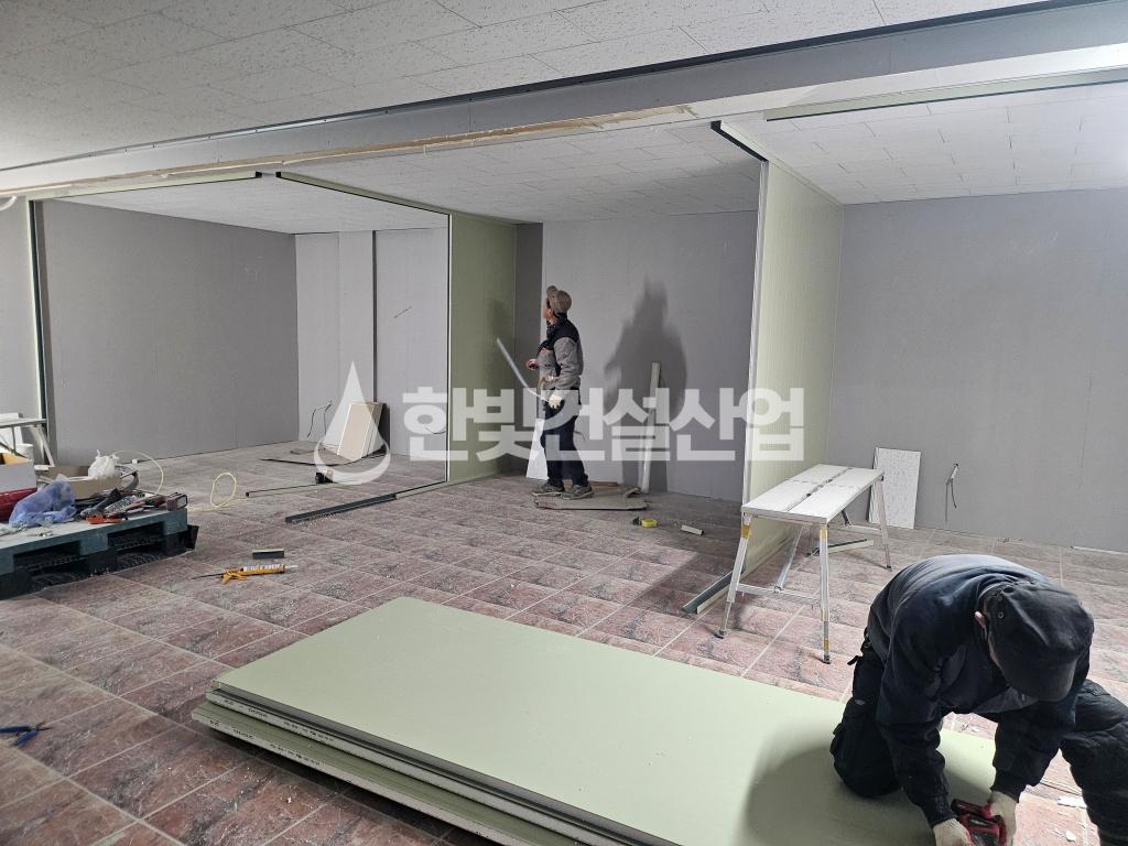 /user/h/hanbit/editor/2402/78aee5abb797d137c4d9db8a2660dcff_1709011676_6496.jpg 이미지크게보기
