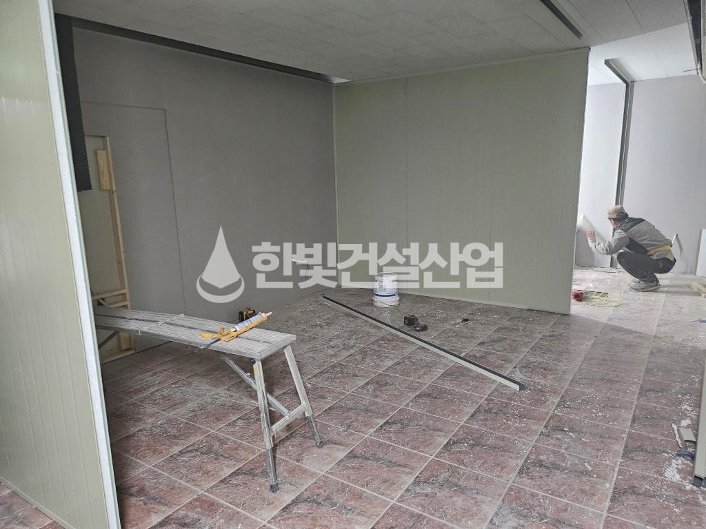 /user/h/hanbit/editor/2402/78aee5abb797d137c4d9db8a2660dcff_1709011679_8059.jpg 이미지크게보기