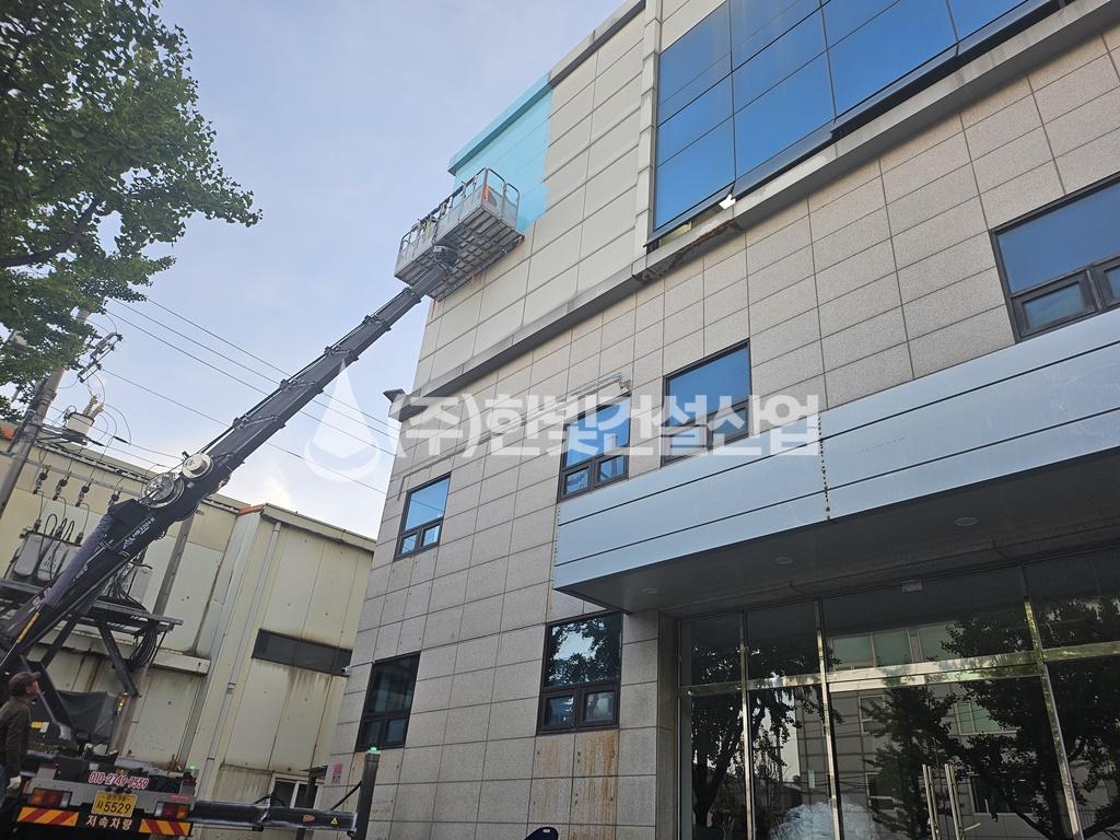 /user/h/hanbit/editor/2503/55af7b089e58087759dc2f99f2c4b3c2_1742282630_3572.jpg 이미지크게보기