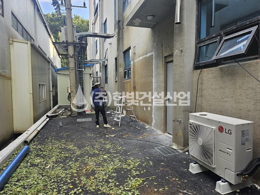 /user/h/hanbit/editor/2503/55af7b089e58087759dc2f99f2c4b3c2_1742282632_0721.jpg 이미지크게보기