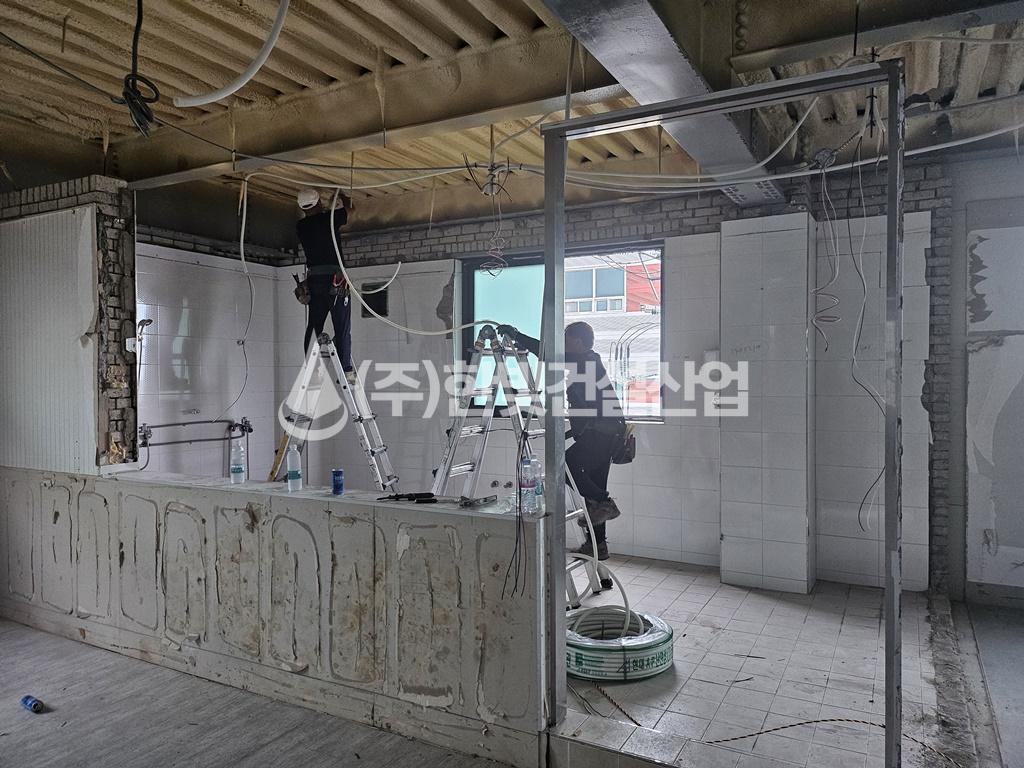 /user/h/hanbit/editor/2503/55af7b089e58087759dc2f99f2c4b3c2_1742287063_0665.jpg 이미지크게보기